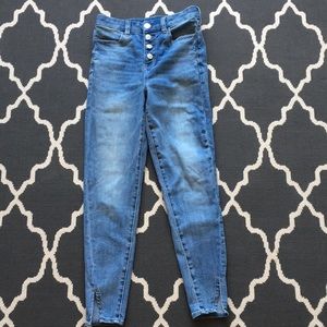 AE Curvy Hi Rise Buttonfly Jegging